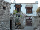 Une maison du village de Lamayuru au Ladakh (Inde)