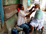 Kolkata (Inde)
Un barbier de rues.
