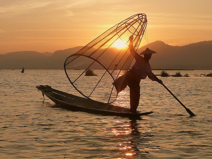 http://www.fou-de-voyage.com/photo/concours/grande/202109176331-contre-jour.jpg